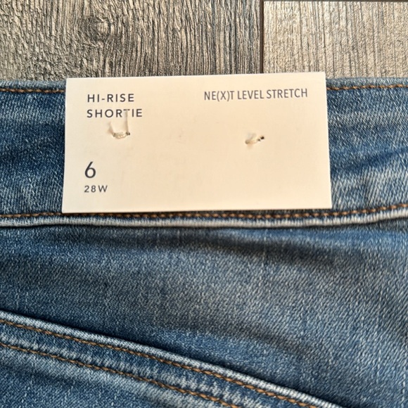 NWT AE Hi-Rise Shortie - Picture 4 of 5
